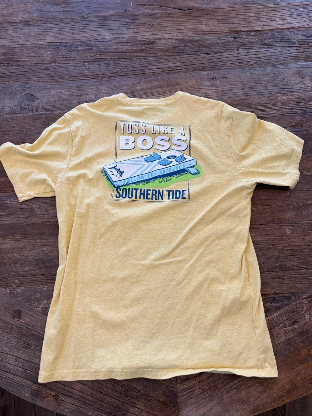 Southern Tide Men's Short-Sleeve Shirt in Yellow with Graphic Back